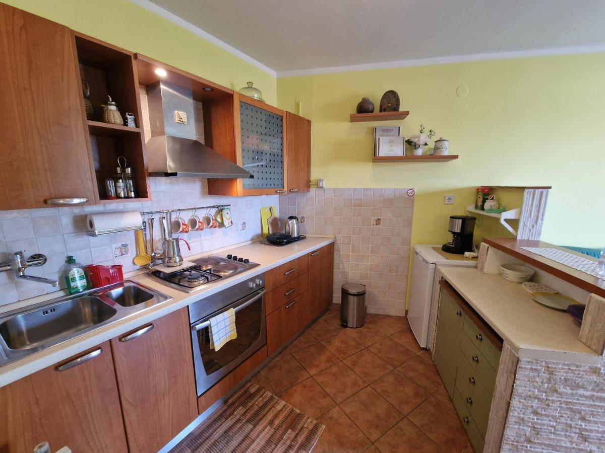 Apartman Rina *